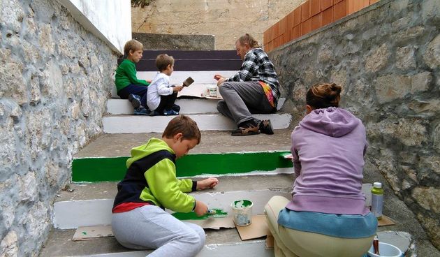 Piturivanje škalina u u uvali Komoševi na Malom Ižu