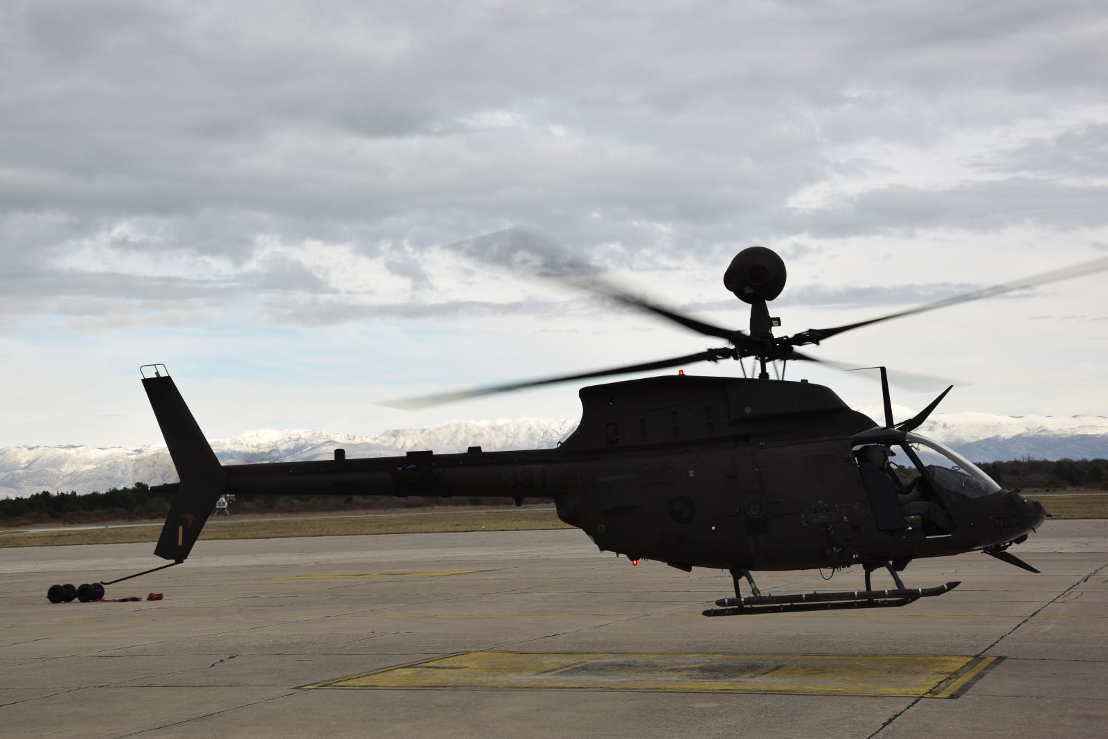 Letačka obuka nove skupine pilota na Kiowama