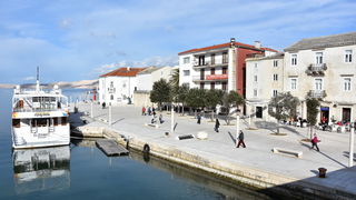 Grad Pag prepun turista tijekom božićno-novogodišnjih blagdana