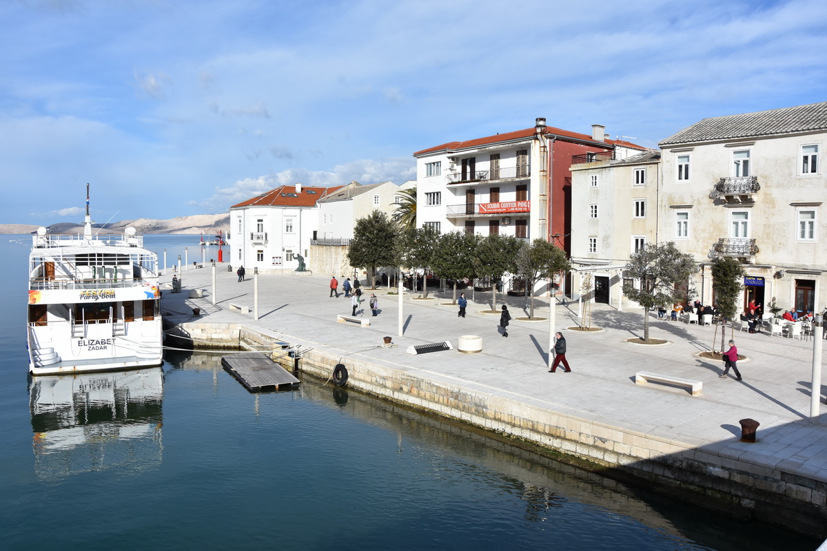 Grad Pag prepun turista tijekom božićno-novogodišnjih blagdana