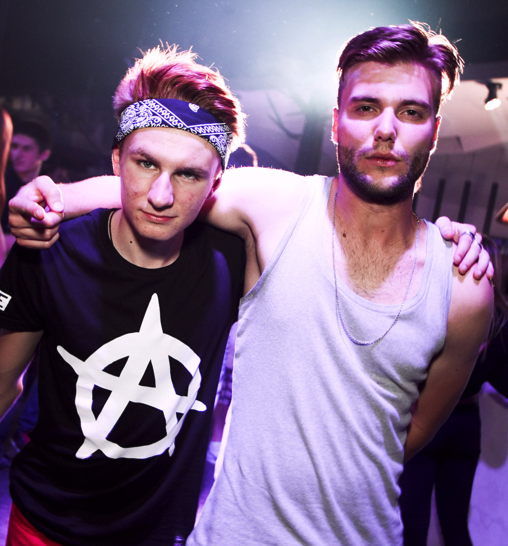 Subota u zagrebačkom Aquariusu protekla je u zagrijavanju za Moonsplash festival koji će se u zrćanskom Aquariusu održati od 11. do 13. kolovoza. Na Moonsplashu će nastupiti planetarne zvijezde elektroničke glazbe: Benny Benassi, Merk & Kremont, Dimitri V Subota u zagrebačkom Aquariusu protekla je u zagrijavanju za Moonsplash festival koji će se u zrćanskom Aquariusu održati od 11. do 13. kolovoza. Na Moonsplashu će nastupiti planetarne zvijezde elektroničke glazbe: Benny Benassi, Merk & Kremont, Dimitri V