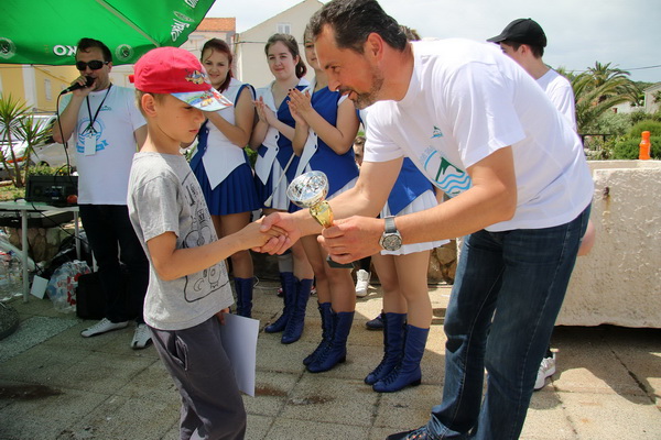 Gospodar OTOKA – uspon na Sv. Mihovil
(nedjelja, 29. svibnja 2016. godine)
Start: 09:30 h, u centru Preka (Park Vrulja)
Cilj: tvr Gospodar OTOKA – uspon na Sv. Mihovil
(nedjelja, 29. svibnja 2016. godine)
Start: 09:30 h, u centru Preka (Park Vrulja)
Cilj: tvr