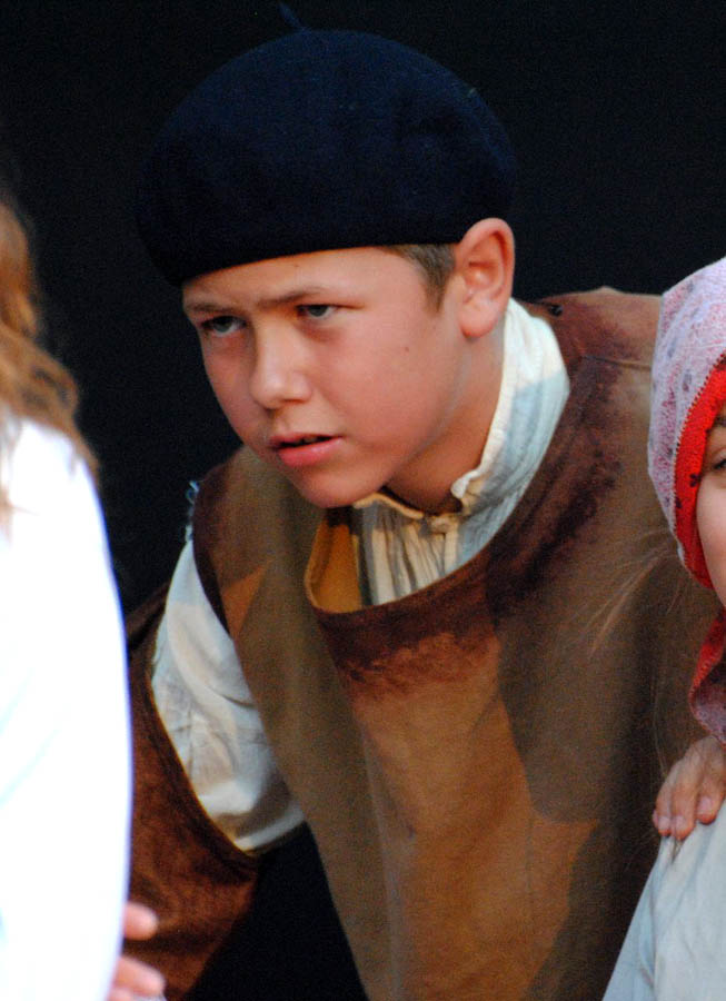 Polaznici dramsko lutkarske radionice Donatolina iz Kazališta lutaka Zadar gostovali su na ovogodišnjem Međunarodnom dječjem festivalu u Šibeniku sa predstavom “Šuma Striborova”, foto: Dino Bara Polaznici dramsko lutkarske radionice Donatolina iz Kazališta lutaka Zadar gostovali su na ovogodišnjem Međunarodnom dječjem festivalu u Šibeniku sa predstavom “Šuma Striborova”, foto: Dino Bara