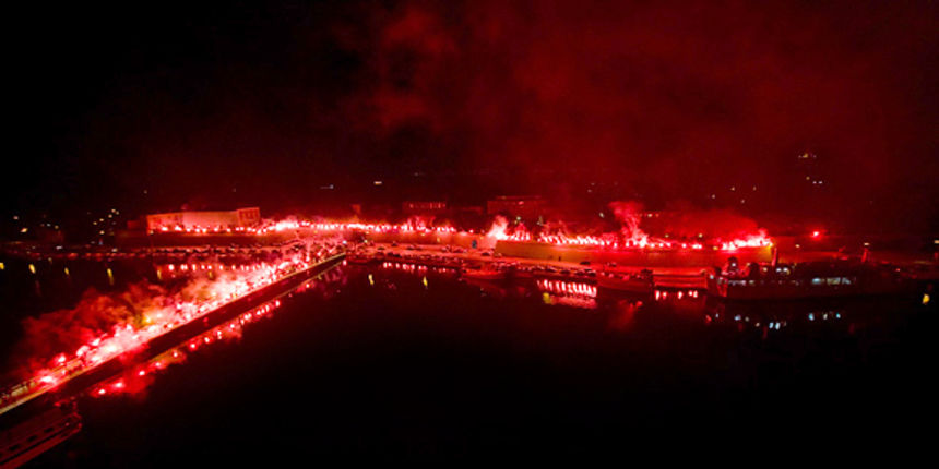 Bakljada na Poluotoku (foto:Saša Čuka) Bakljada na Poluotoku (foto:Saša Čuka)