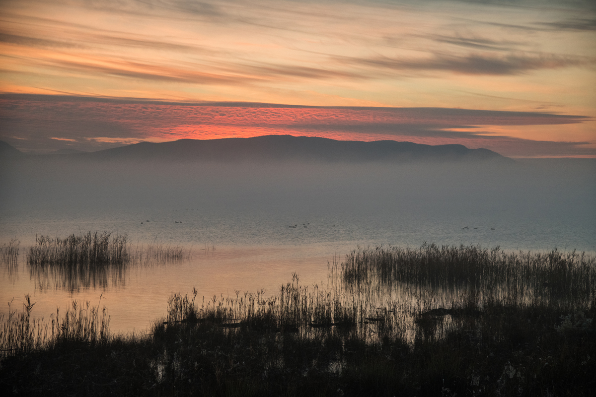 Čarobno jutro na Vranskom jezeru Čarobno jutro na Vranskom jezeru