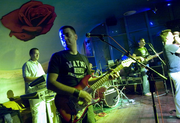 Koncert Jole u Dali baru, 13. kolovoza 2009.