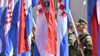 Knin: Generalna proba mimohoda uoči sutrašnje proslave 21. obljetnice VRA Oluja Knin: Generalna proba mimohoda uoči sutrašnje proslave 21. obljetnice VRA Oluja