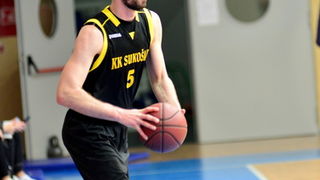 U posljednjem kolu A-2 lige Jug, košarkaši Jazine Arbanasa trebali su pobjedu nad Sukošanom kako bi potvrdili nastup u kvalifikacijama za A-1 ligu. Nervoza je učinila svoje ali na koncu košarkaši trenera Josipa Plantaka slavili su rezultatom 63-58