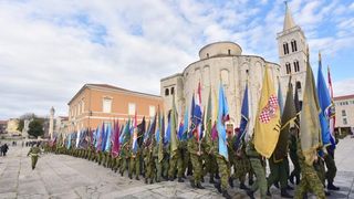 Svecanim postrojavanjem i mimohodom kroz grad postrojbi sudionica obiljezena je 22. obljetnica vojno-redarstvene akcije Maslenica. Photo: Dino Stanin/PIXSELL Svecanim postrojavanjem i mimohodom kroz grad postrojbi sudionica obiljezena je 22. obljetnica vojno-redarstvene akcije Maslenica. Photo: Dino Stanin/PIXSELL