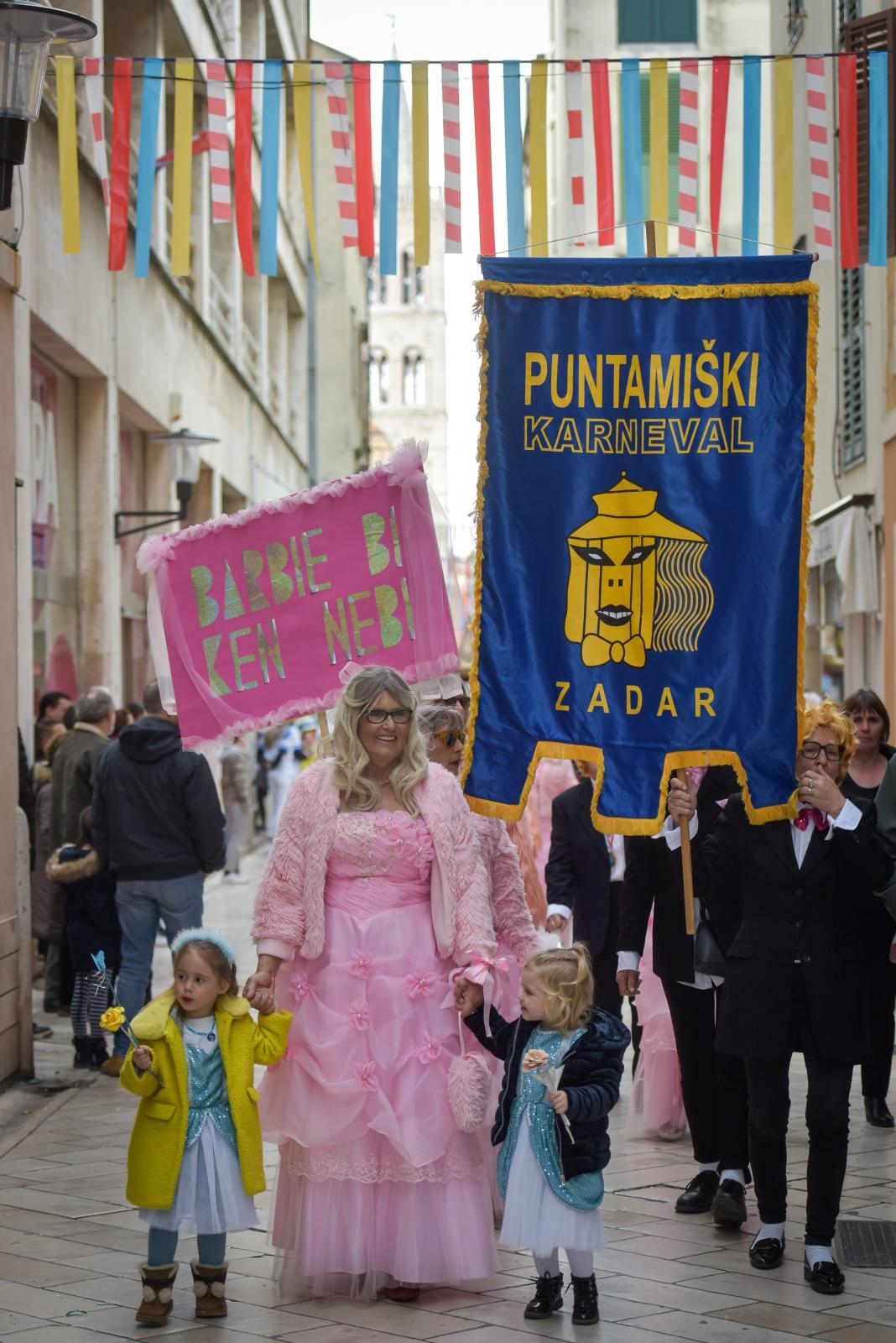 Zadarski Karneval 2020.: Povorka maskiranih skupina