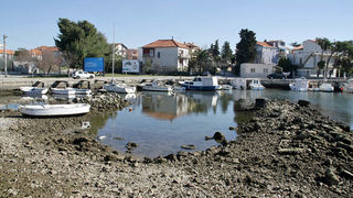 Oseka u Zadru more se povuklo nekih 50-ak cm