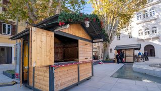 Postavljene Adventske kućice @ Trg Petra Zoranića