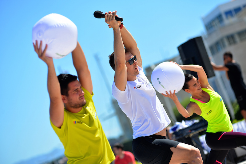 Stotinu vježbača na jutarnjem treningu Aktivne Hrvatske pozdravilo sunce Stotinu vježbača na jutarnjem treningu Aktivne Hrvatske pozdravilo sunce