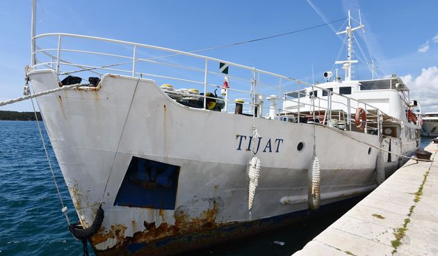 Kultni brod Tijat otegljen u ISKRA brodogradilište