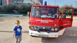 Djeca iz zadarskih udruga posjetila JVP Zadar