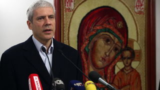 Krupa, 251110.
Boris Tadic i Ivo Josipovic posjetili su manastir Krupa.
Na slici: Boris Tadic.
Foto: Vladimir Ivanov / CROPIX Krupa, 251110.
Boris Tadic i Ivo Josipovic posjetili su manastir Krupa.
Na slici: Boris Tadic.
Foto: Vladimir Ivanov / CROPIX