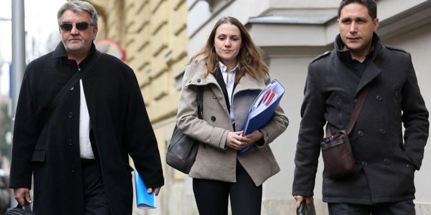 23.02.2015., Zagreb – Predstavnici Udruge Franak dolaze u Ministarstvo financija zbog pregovora oko franka. Jurica Dobrinic, Katarina Lucic, Denis Smajo. Photo: Anto Magzan/PIXSELL