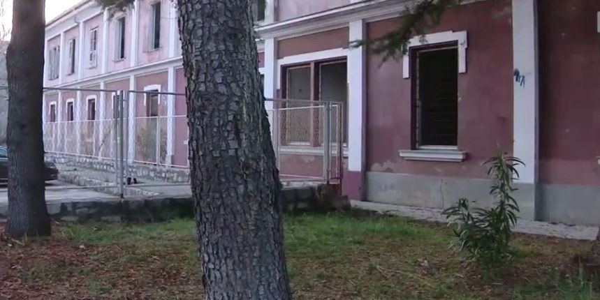 Bivša vojarna Stjepana Radića