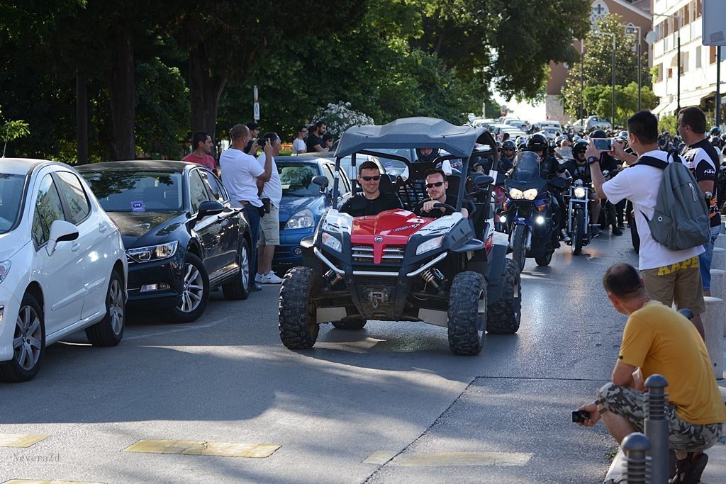 Defile bajkera ulicama Zadra u povodu 10. rođendana Moto kluba Beštije. Foto: Jadra NeveraZD Defile bajkera ulicama Zadra u povodu 10. rođendana Moto kluba Beštije. Foto: Jadra NeveraZD
