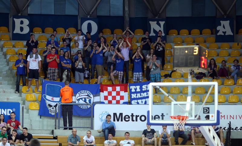 U KC Drazen Petrovic odigrana utakmica poluzavrsnice doigravanja KK Cibona – KK Zadar 87-81. Photo: Slavko Midzor/PIXSELL U KC Drazen Petrovic odigrana utakmica poluzavrsnice doigravanja KK Cibona – KK Zadar 87-81. Photo: Slavko Midzor/PIXSELL