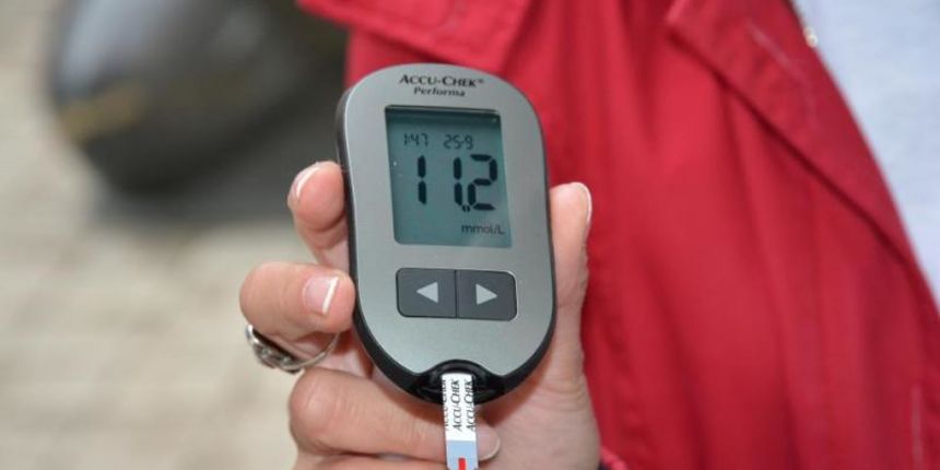 Mjerenje secera, Foto: Damir Spehar/PIXSELL Mjerenje secera, Foto: Damir Spehar/PIXSELL