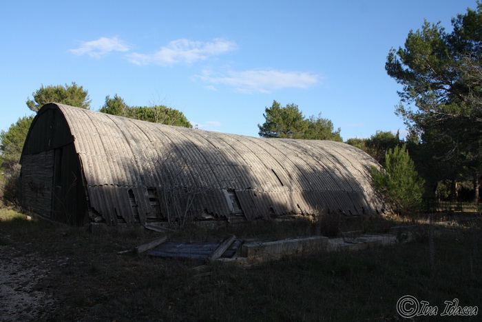Devastirana bivša vojna baza Šepurine, Foto: Iva Idassa Devastirana bivša vojna baza Šepurine, Foto: Iva Idassa