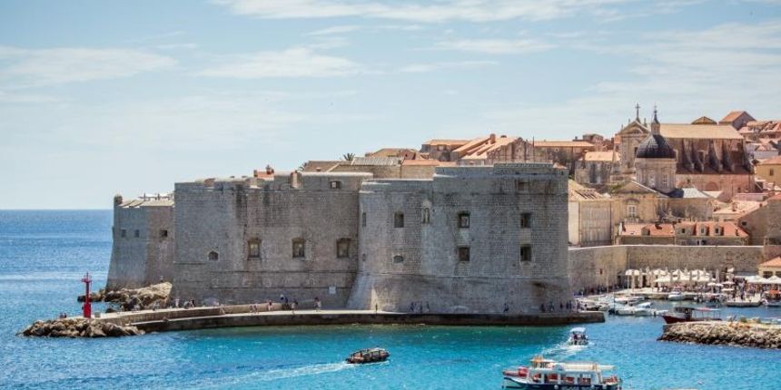 Dubrovnik – Panoramski pogled na ljepote grada, mora i plaža. Photo: Grgo Jelavić/PIXSELL