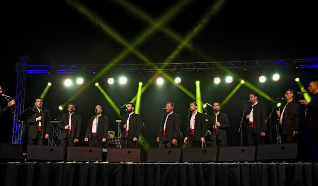 Klapa Cambi oduševila koncertom za Dan žena! Klapa Cambi oduševila koncertom za Dan žena!