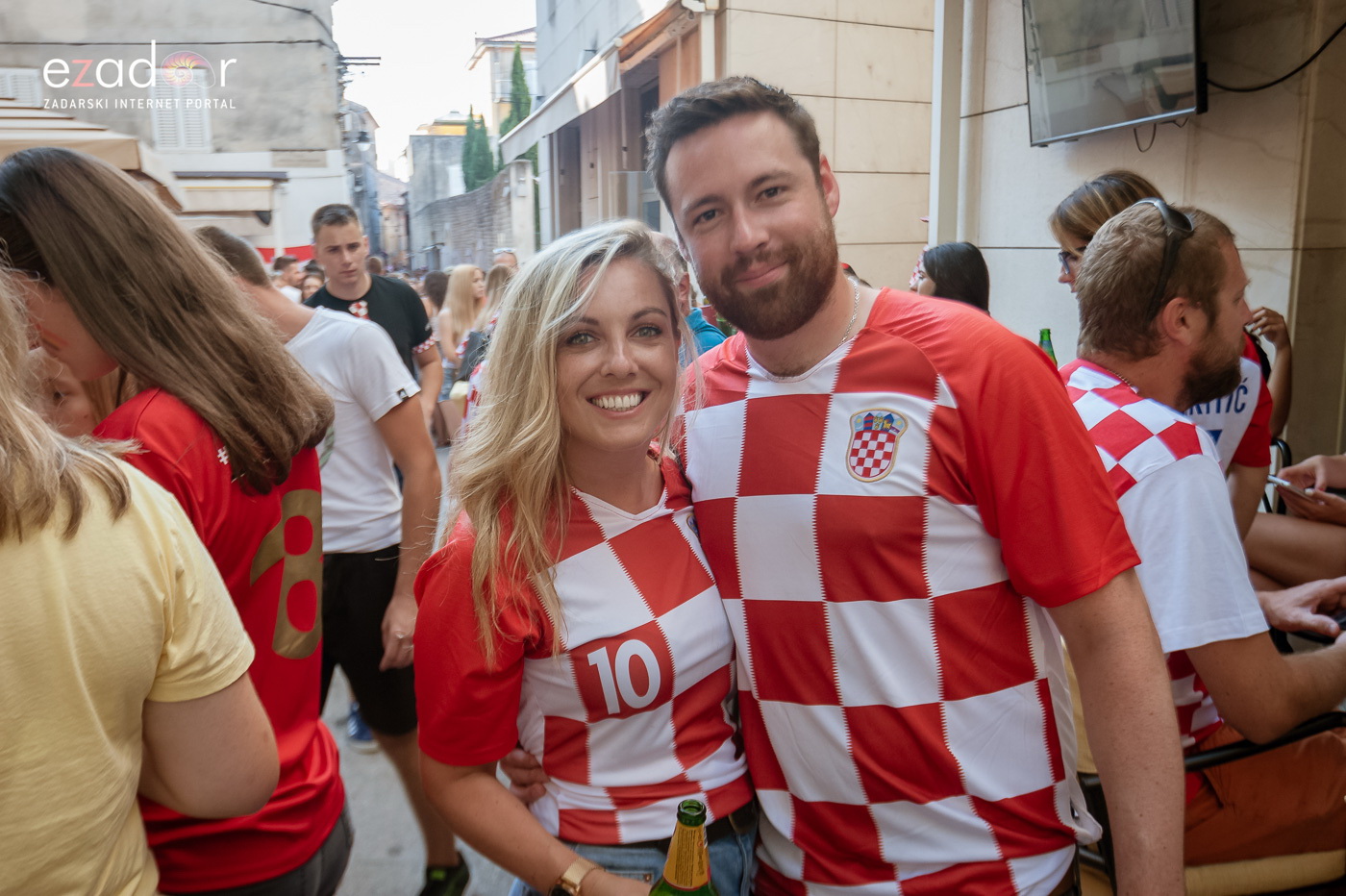 Navijačko ludilo u Zadru za vrijeme i nakon finala Svjetskog prvenstva Navijačko ludilo u Zadru za vrijeme i nakon finala Svjetskog prvenstva