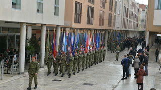 Svečani mimohod postrojbi u povodu proslave 23. obljetnice VRO Maslenica. Foto: Iva Perinčić