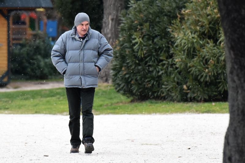 Snježne pahulje za kratko padale po Zadru