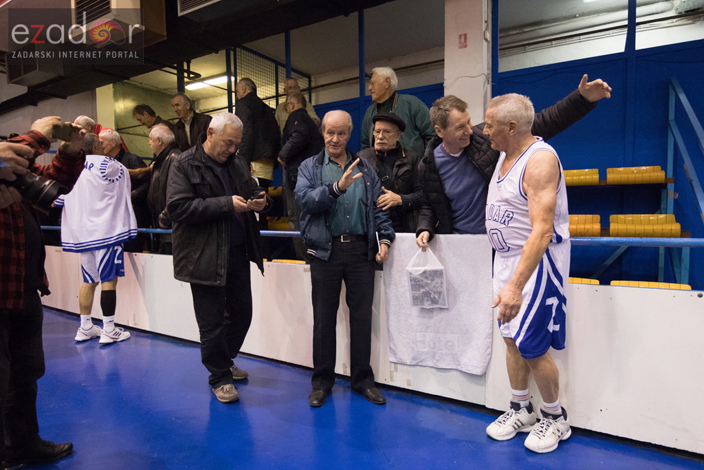 Fešta u povodu 80. rođendana Pina Giergie: Vetarani KK Zadar – Veterani KK Olimpija Fešta u povodu 80. rođendana Pina Giergie: Vetarani KK Zadar – Veterani KK Olimpija