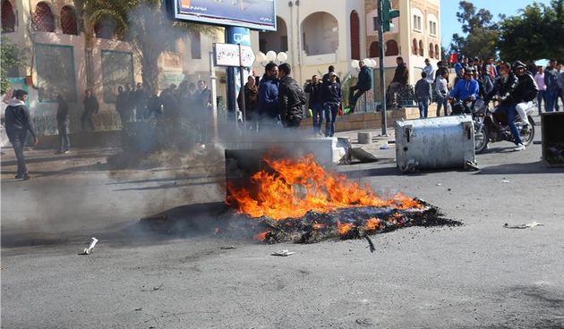 Neredi u Tunisu, Foto: Hina