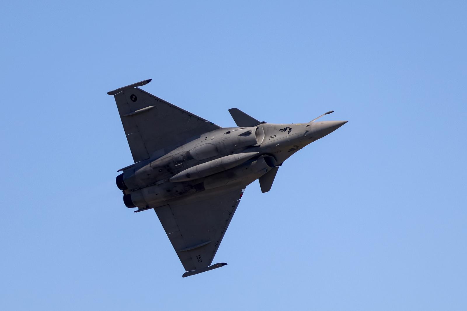 Zemunik: 20. obljetnica akrobatske grupe “Krila Oluje” Zemunik: 20. obljetnica akrobatske grupe “Krila Oluje”