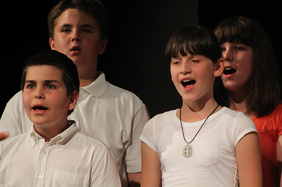 Image 888185 (auto) Image 888185 (auto)