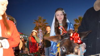 Advent na Viru: Sveta Luce razveselila virske mališane, upaljena treća adventska svijeća Advent na Viru: Sveta Luce razveselila virske mališane, upaljena treća adventska svijeća