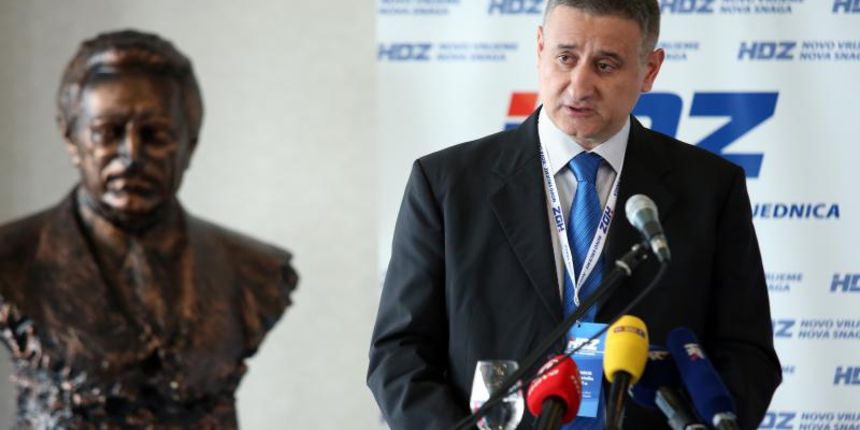 15.03.2014., Hotel Westin, Zagreb – Osnivacki sabor Zajednice poduzetnika i obrtnika HDZ-a. Osnivackom saboru nazocio je i predsjednik stranke Tomislav Karamarko s clanovima predsjednistva HDZ a. Photo: Robert Anic/PIXSELL 15.03.2014., Hotel Westin, Zagreb – Osnivacki sabor Zajednice poduzetnika i obrtnika HDZ-a. Osnivackom saboru nazocio je i predsjednik stranke Tomislav Karamarko s clanovima predsjednistva HDZ a. Photo: Robert Anic/PIXSELL