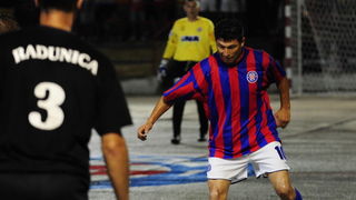 Split, 300611. 17. izdanje malonogometnog turnira Tocida kup odrzava se na betonskom igralistu u Vukovarskoj ulici.Veceras najvise interesa izaziva utakmica izmedju momcadi Hajduk.hr i ekipe Radunica bez zvijezda.Za Hajduk.hr se ocekuje da igraju predsje Split, 300611. 17. izdanje malonogometnog turnira Tocida kup odrzava se na betonskom igralistu u Vukovarskoj ulici.Veceras najvise interesa izaziva utakmica izmedju momcadi Hajduk.hr i ekipe Radunica bez zvijezda.Za Hajduk.hr se ocekuje da igraju predsje