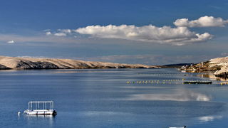 Bonaca ispod Paškog mosta i na otoku Pagu Bonaca ispod Paškog mosta i na otoku Pagu