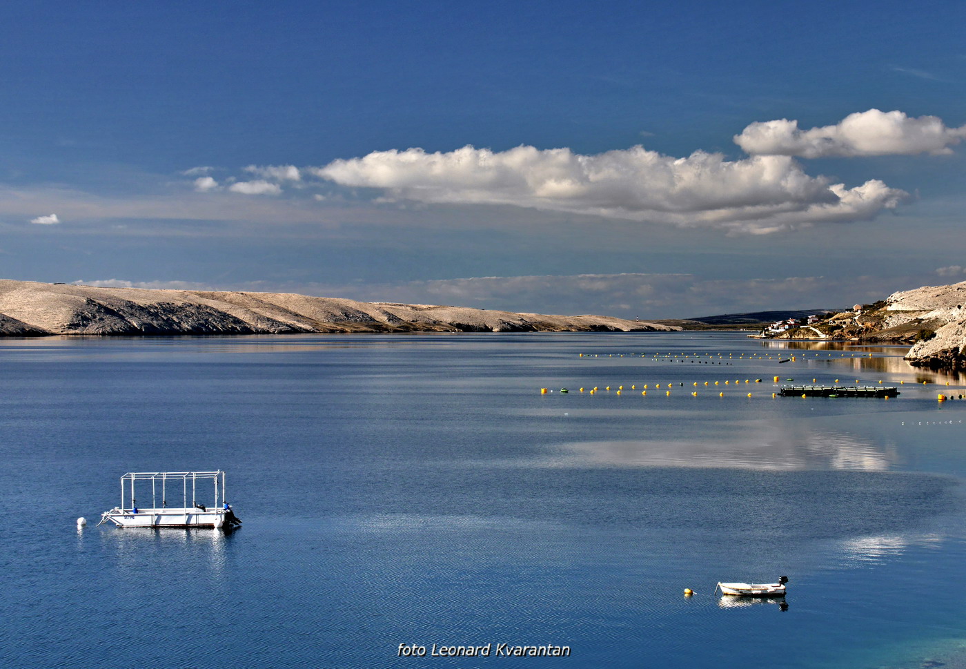 Bonaca ispod Paškog mosta i na otoku Pagu Bonaca ispod Paškog mosta i na otoku Pagu