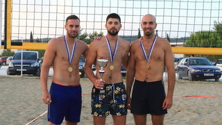 Na plaži Punta u Bibinjama održan 6. Memorijalni turnir u odbojci na pijesku za Tomislav Sikirića – Siku. Foto: Leo Banić Na plaži Punta u Bibinjama održan 6. Memorijalni turnir u odbojci na pijesku za Tomislav Sikirića – Siku. Foto: Leo Banić