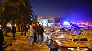 Zadrani oduševljeni hologramskim božićnim drvcem