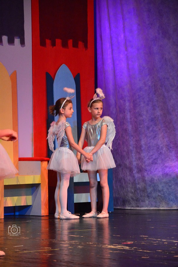 Plesna udruga Gesta: Bajka.hr