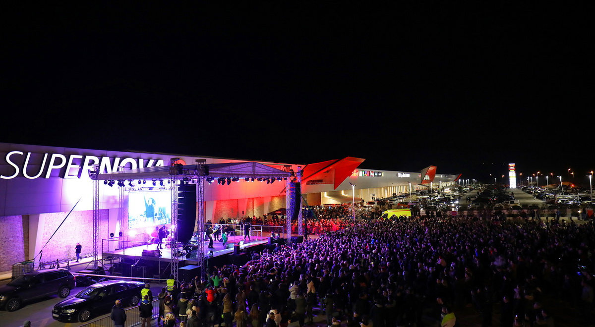 Veliko otvorenje novog dijela centra Supernova Zadar Veliko otvorenje novog dijela centra Supernova Zadar