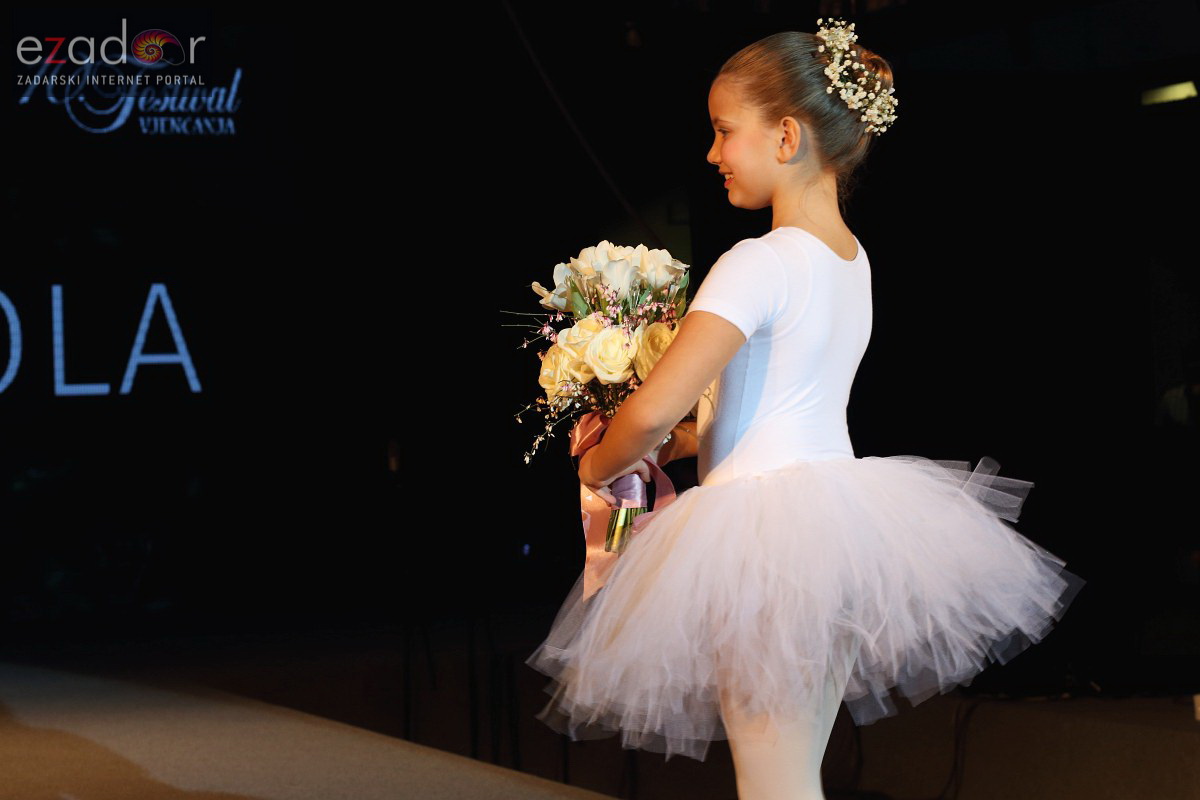 10. Festival vjenčanja: Modna revija vjenčanica i revija cvijeća 5. ožujka 2017.