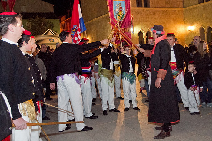 Paški karneval 2012, Foto: Leo Banić