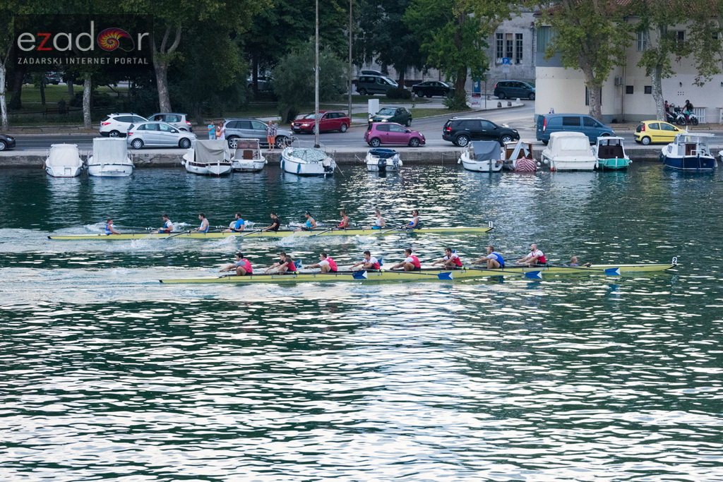 6. “Jadranov veslački dvoboj” osmeraca u uvali Jazine 6. “Jadranov veslački dvoboj” osmeraca u uvali Jazine