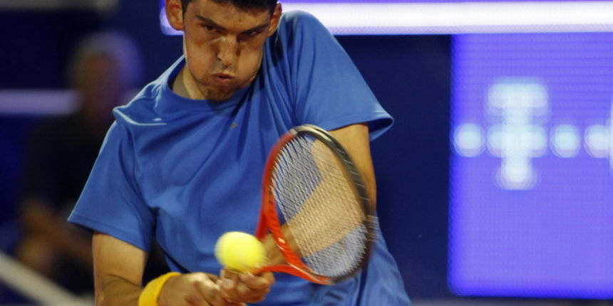 Umag, 260710.
ATP Studena Croatia Open Umag, Stella Maris.
Teniski turnir koji traje od 26. srpnja do 1. kolovoza ponovo je okupio najvece zvijezde domaceg i svjetskog tenisa.
Mec izmedju Franko Skugor (CRO) i Filippo Volandri (ITA).
Na slici: Franko S Umag, 260710.
ATP Studena Croatia Open Umag, Stella Maris.
Teniski turnir koji traje od 26. srpnja do 1. kolovoza ponovo je okupio najvece zvijezde domaceg i svjetskog tenisa.
Mec izmedju Franko Skugor (CRO) i Filippo Volandri (ITA).
Na slici: Franko S