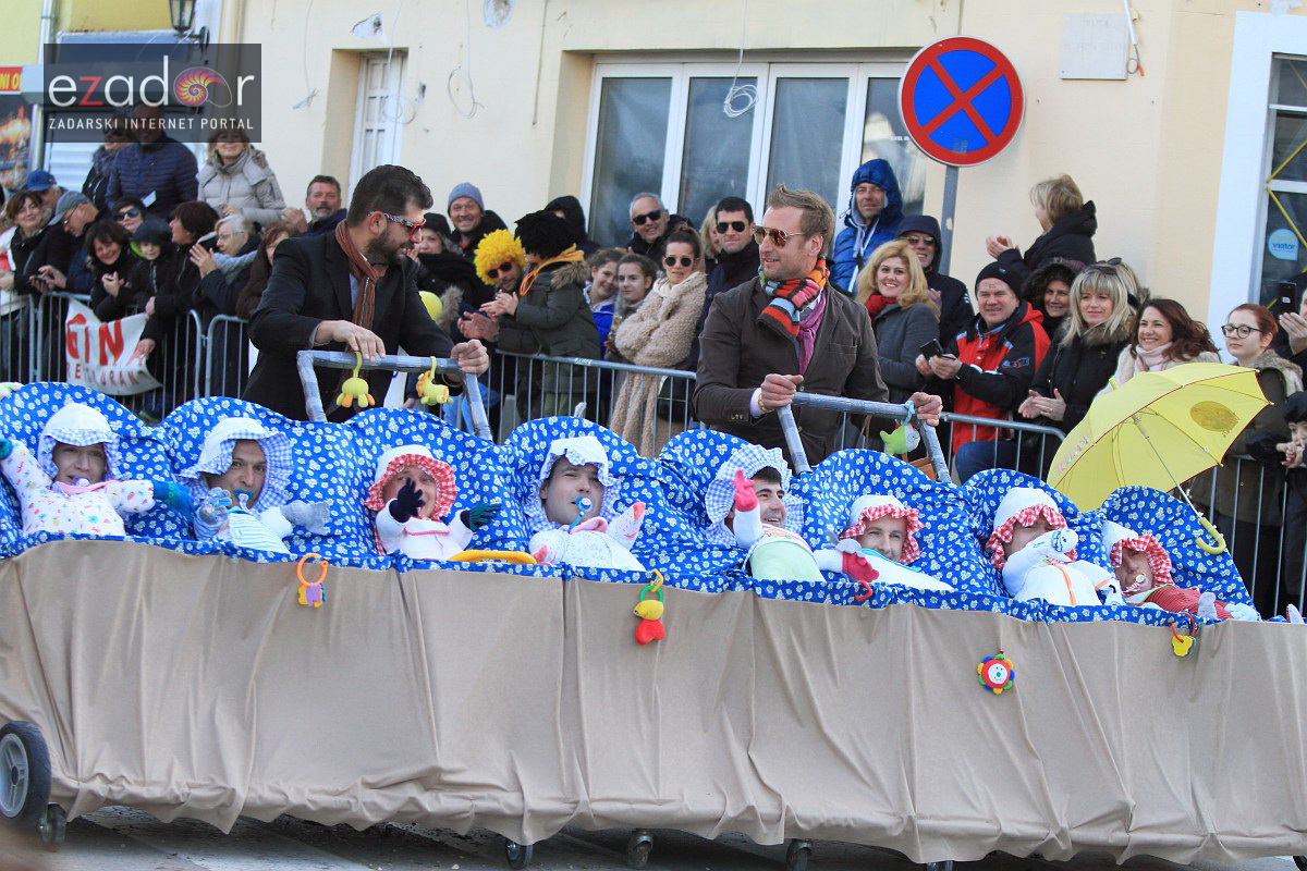 Maškarana povorka Velike Bake u Murteru