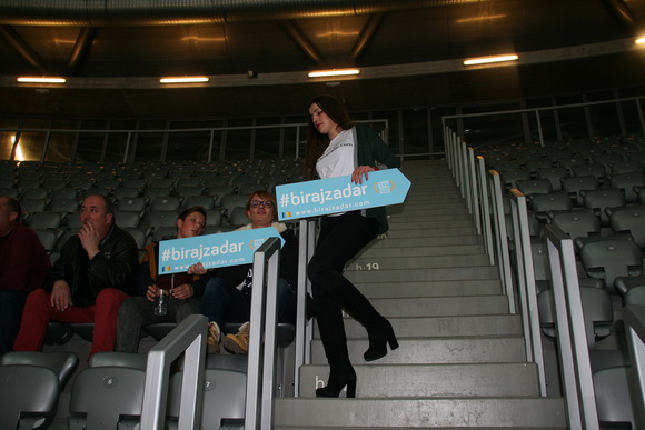 Košarkaši i navijači KK Zadar podržali akciju #birajzadar Košarkaši i navijači KK Zadar podržali akciju #birajzadar